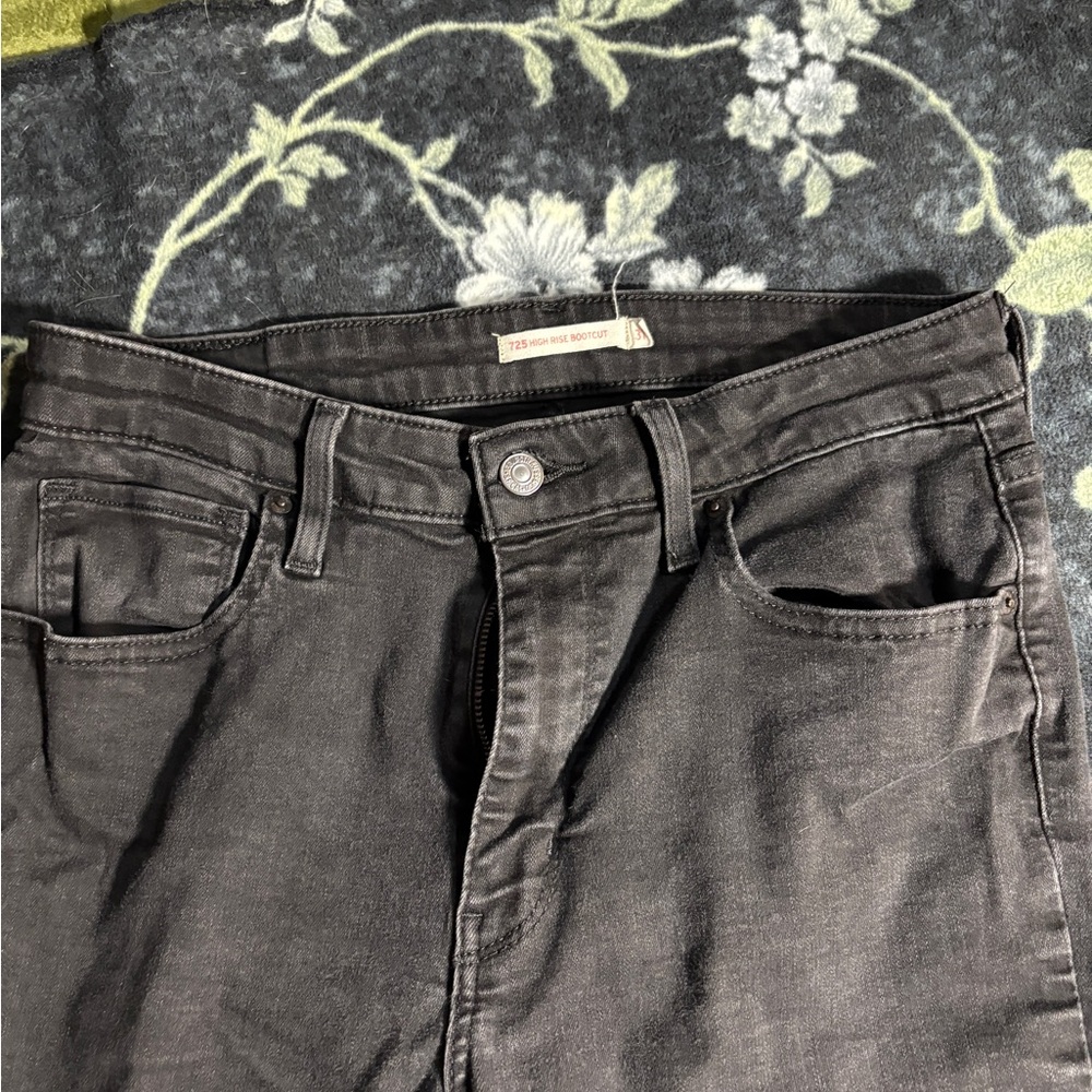 Levi’s Women’s 725 High Rise Bootcut Black Jeans